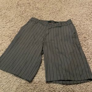 O’NEILL men’s 28” Waist shorts